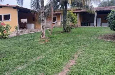 Casa com 1 dormitório para alugar, 200 m² - sapeatiba mirim - iguaba grande/rj
