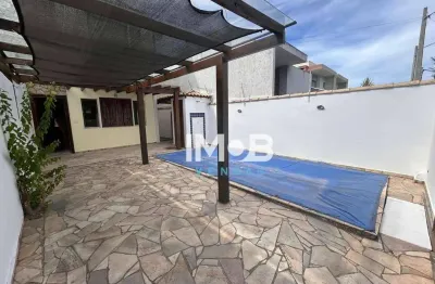 Casa com 5 dormitórios, 220 m² - venda por r$ 680.000,00 ou aluguel por r$ 3.505,00/mês - vila sao pedro - são pedro da aldeia/rj