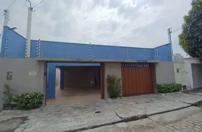 Nova parnamirim- casa maravilhosa-176m2- 150 metros da avenida ayrton sena-r$ 430 mil reais.