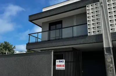 Casa com 3 quartos à venda na Avenida Paranaguá, 156, Centro, Matinhos