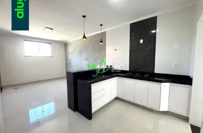 Aluga-se apartamento no prolongamento vila aparecida ii