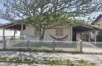 Ótima oportunidade casa  à venda em balneário arroio do silva 