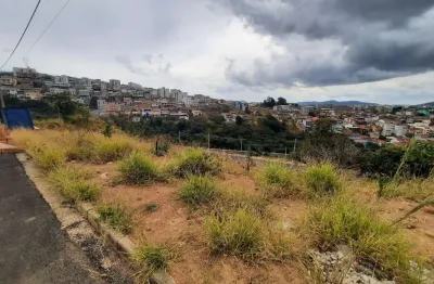 Terreno à venda no Jardim Bandeirantes, Poços de Caldas 