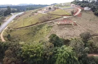 Terreno à venda na Cachoeira do Rio Pardo, Bandeira do Sul 