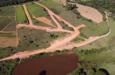 Terreno em condomínio fechado à venda no Centro, Caldas 