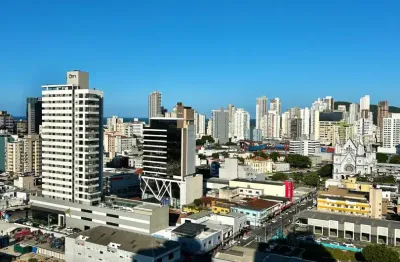 Apartamento com vista incrível para a igreja matriz de itajaí