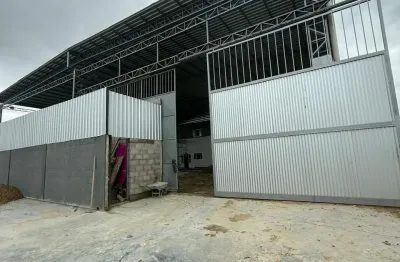 Galpão / deposito / novo - com infra estrutura - habite-se e avcb - nível - 3  - piso de alta resistência- pé direito com 8 metros
