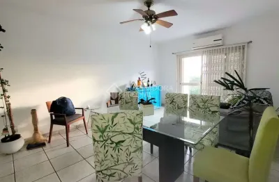 Apartamento com 3 quartos à venda na avenida icaraí, 892, cristal, porto alegre, 107 m2 por r$ 300.000