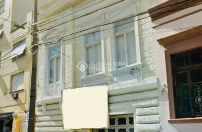 Casa comercial à venda na avenida independência, 891, independência, porto alegre, 500 m2 por r$ 1.715.000