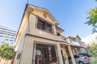 Casa com 3 quartos à venda na rua germano hasslocher, 26, azenha, porto alegre, 160 m2 por r$ 990.000