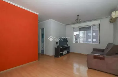 Apartamento com 2 quartos à venda na rua itiberê da cunha, 240, são sebastião, porto alegre, 62 m2 por r$ 265.000