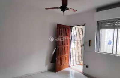 Apartamento com 2 quartos à venda na rua dos maias, 1417, rubem berta, porto alegre, 45 m2 por r$ 90.000