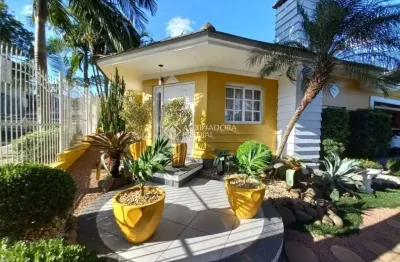 Casa com 3 quartos à venda na Rua dos Cardeais, 174, Diva Lessa de Jesus, Gravataí, 168 m2 por R$ 850.000