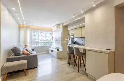 Apartamento com 3 quartos à venda na Rua Jerônymo Zelmanovitz, 100, São Sebastião, Porto Alegre, 81 m2 por R$ 850.000