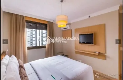 Apartamento com 1 quarto à venda na rua miguel tostes, 30, rio branco, porto alegre, 37 m2 por r$ 330.000