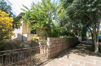 Casa com 2 quartos à venda na rua somália, 246, vila ipiranga, porto alegre, 107 m2 por r$ 630.000