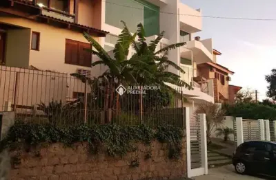 Casa em condomínio fechado com 3 quartos à venda na rua alcebíades antônio dos santos, 605, nonoai, porto alegre, 326 m2 por r$ 1.490.000