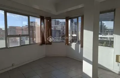 Sala comercial à venda na avenida cristóvão colombo, 1041, moinhos de vento, porto alegre, 48 m2 por r$ 90.000