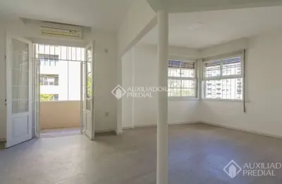 Apartamento com 2 quartos à venda na avenida alberto bins, 308, centro histórico, porto alegre, 60 m2 por r$ 250.000