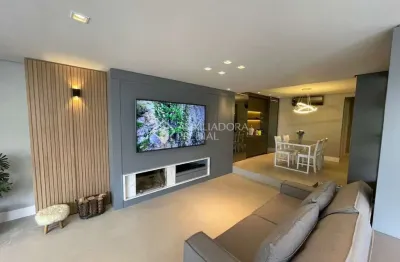 Casa em condomínio fechado com 3 quartos à venda na avenida general barreto viana, 277, chácara das pedras, porto alegre, 213 m2 por r$ 1.990.000