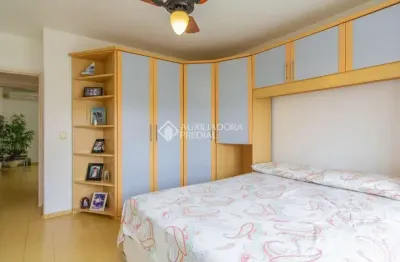 Apartamento com 2 quartos à venda na Rua Pelotas, 415, Floresta, Porto Alegre, 66 m2 por R$ 275.500