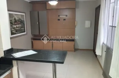 Apartamento com 2 quartos à venda na rua da república, 580, cidade baixa, porto alegre, 52 m2 por r$ 285.000