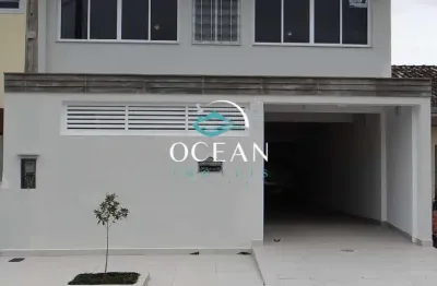 Casa com 3 quartos à venda na Rua Dr. A E Cerqueira Lima, 523, Balneário Gaivotas, Matinhos