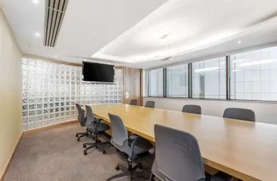 Reserve espaço de escritório aberto para empresas de todos os tamanhos em regus brasilia, corporate financial center – asa norte