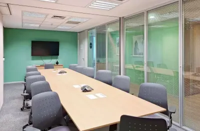 Reserve espaço de escritório aberto para empresas de todos os tamanhos em regus centro empr. mario garneiro