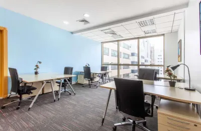 Reserve espaço de escritório aberto para empresas de todos os tamanhos em regus cuiabá, estevão de mendonça