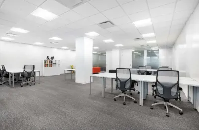 Escritório lindamente projetado para 3 pessoas em spaces spaces, berrini