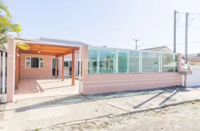 Casa com 4 quartos à venda na rua das rosas, 61, balneário flórida, matinhos, 170 m2 por r$ 1.050.000