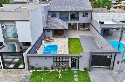 Casa com 4 quartos à venda na rua toledo, 64, centro, matinhos, 208 m2 por r$ 1.800.000