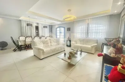 Casa com 4 quartos à venda na Avenida Mandaguari, 1146, Riviera, Matinhos, 252 m2 por R$ 1.350.000