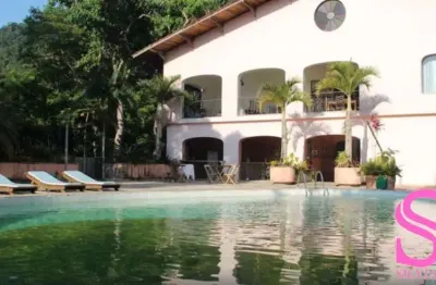 Linda mansão, com piscina, sauna, elevador e cachoeira, em plena mata atlântica, para venda, em ubatuba - sp