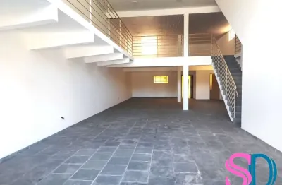 Excelente ponto comercial, com edículas, no centro da cidade de ubatuba - sp.