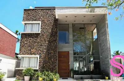 Casa de alto padrão, com 05 suítes, piscina, jacuzzi e sauna, a poucos metros da praia da lagoinha, em ubatuba - sp