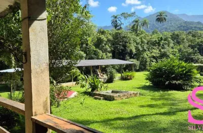 Encantador sítio de 13.600 m², localizado a poucos minutos das praias, no bairro do taquaral, ubatuba -sp.