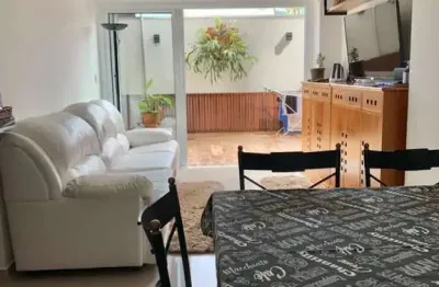 Conforto e conveniência no centro de ubatuba: apartamento 2 dormitórios, garden