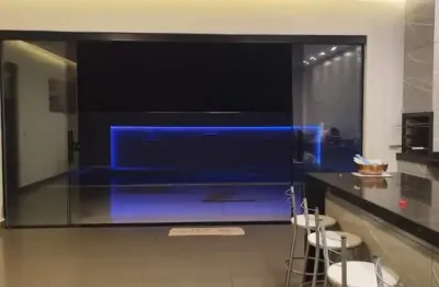 Casa com 3 suítes e piscina, em condomínio fechado, para venda, no jardim carolina, ubatuba - sp