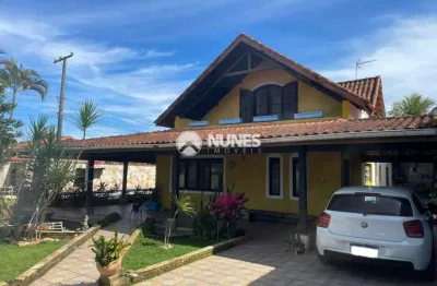 Casa com 3 quartos à venda no Centro, Itanhaém 