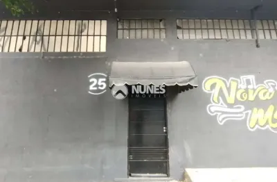 Ponto comercial com 956 m²,  livre e versátil, ideal para diferentes tipos de negócios.