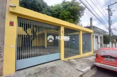 Oportunidade! lindo sobrado em osasco, com uma edícula nos fundos do imóvel. localização privilegiada e quintal amplo