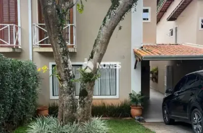 Casa em condomínio fechado com 3 quartos à venda no Parque Ideal, Carapicuíba 
