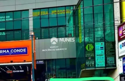 Sala comercial com 40 m², sala livre e versátil, ideal para diferentes tipos de negócios.