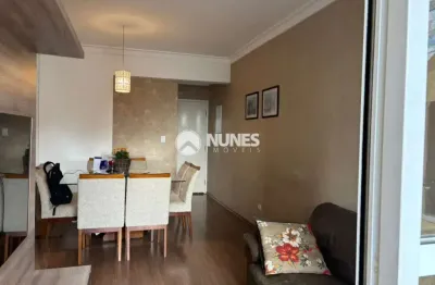 Apartamento de 72 m² com 3 dormitórios (1 suíte), 2 banheiros e 2 vagas de garagem.