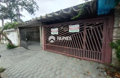 Excelente oportunidade em quitaúna, casa com 03 dormitórios, 02 vagas de garagem.