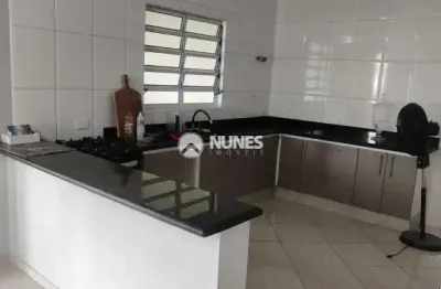 Casa assobradada com 2 quartos no bairro do  jardim d`abril osasco/sp.