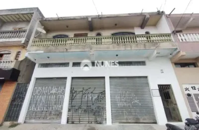 Ponto comercial com 118,33 m², salão livre e versátil, ideal para diferentes tipos de negócios.