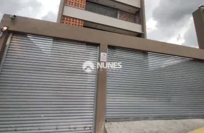 Prédio comercial com 270 m², com 4 salões livre e versátil, ideal para diferentes tipos de negócios.